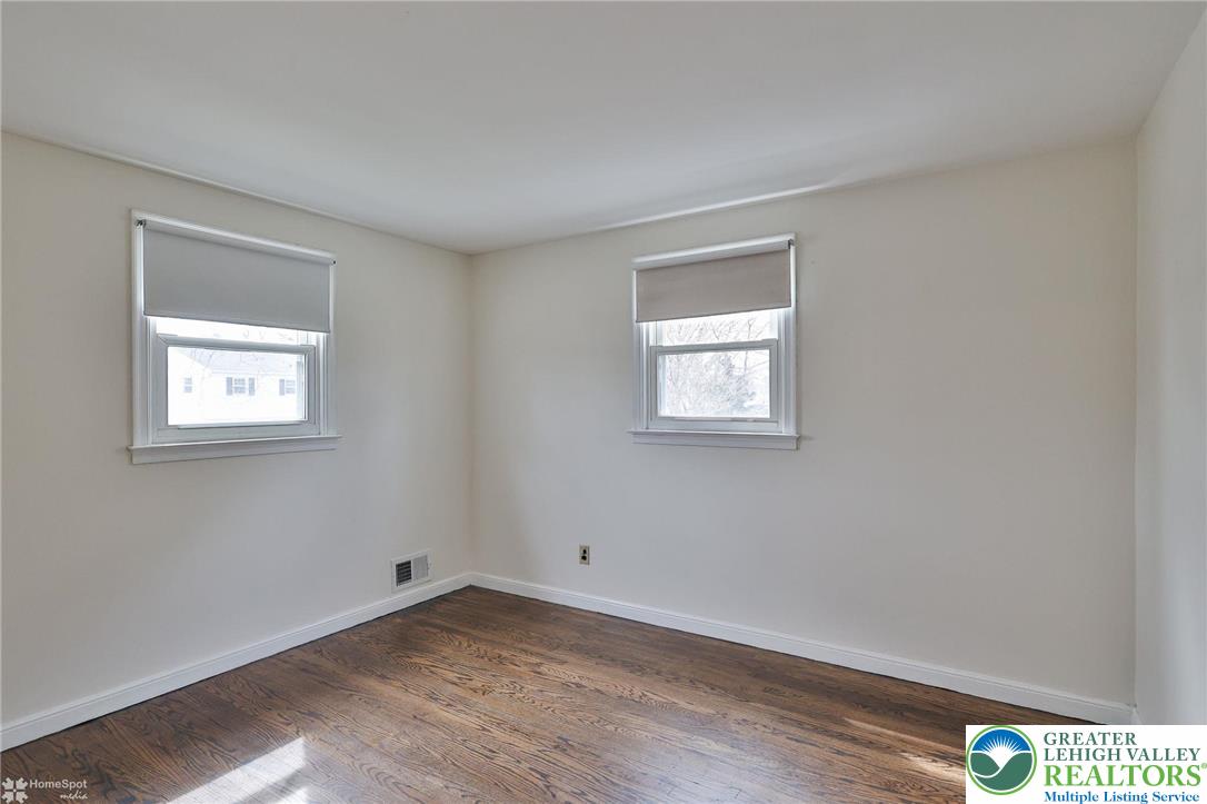 2246 Barrington Road Bethlehem, PA 18018 - Photo 32 of 72 Gallery Image 32