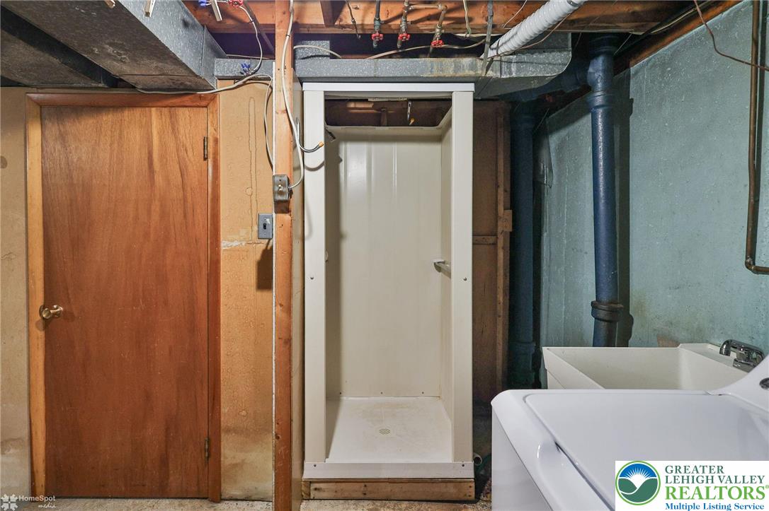 2246 Barrington Road Bethlehem, PA 18018 - Photo 58 of 72 Gallery Image 58