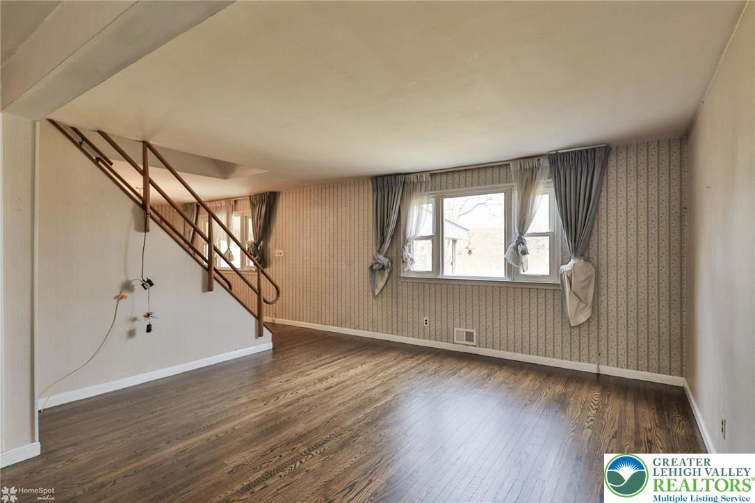 2246 Barrington Road Bethlehem, PA 18018 - Photo 9 of 72 Gallery Image 9