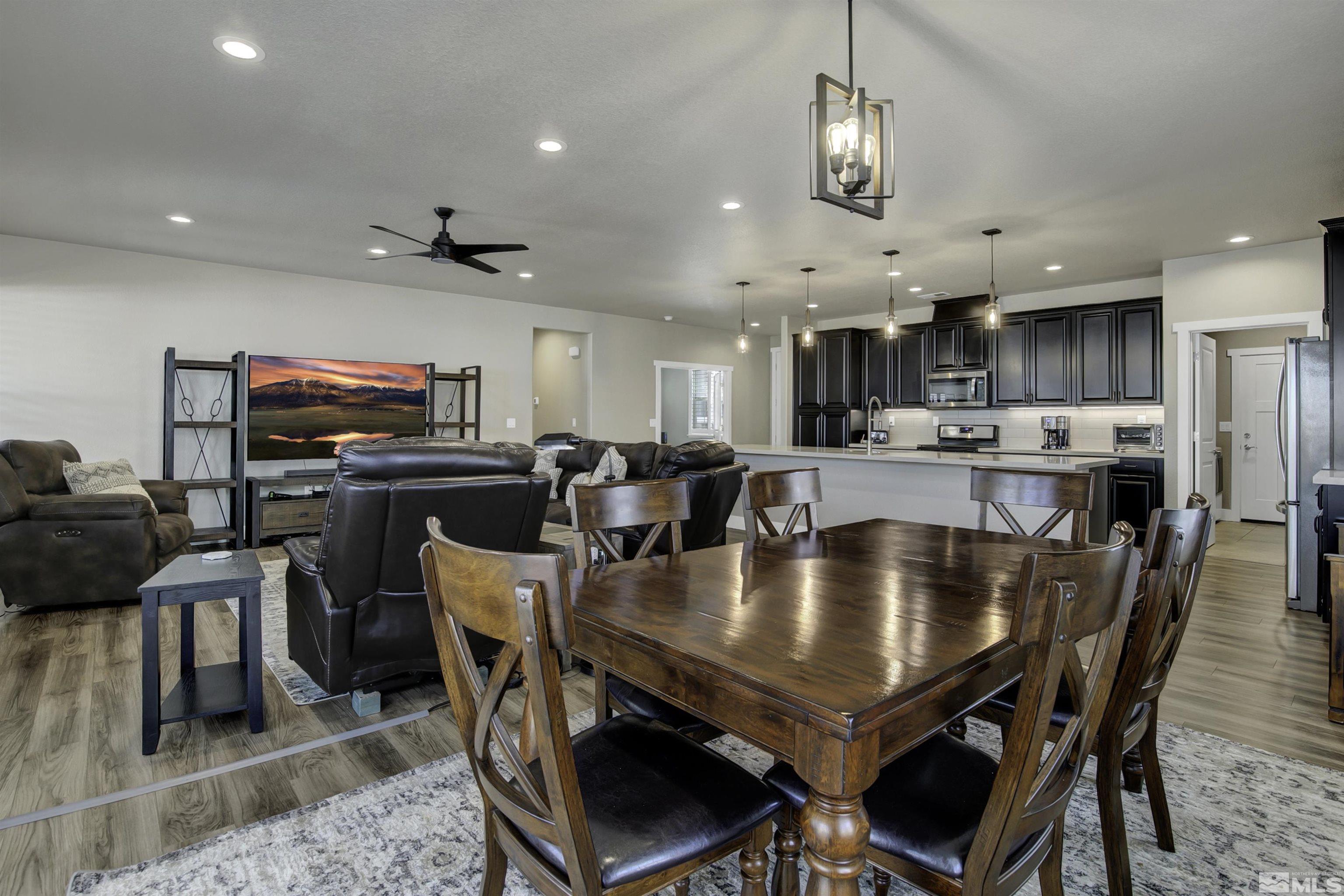 752 East Cottage Loop Gardnerville, NV 89460 - Photo 8 of 31 Photo 8