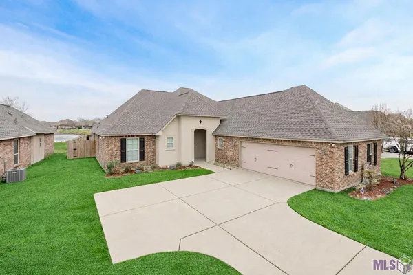 $322,500 | 4084 Stonewall Drive, Addis, LA 70710