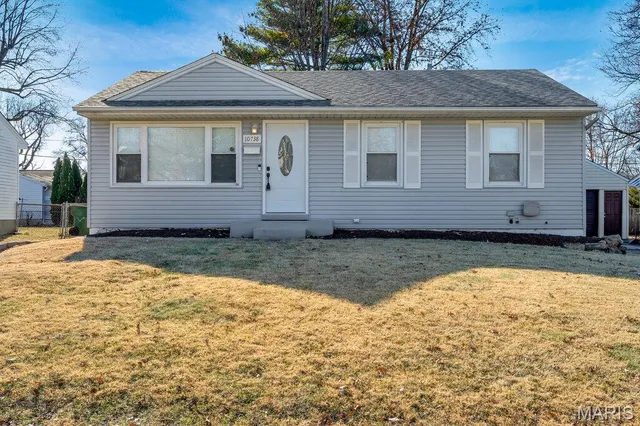 $214,900 | 10738 St Cosmas Lane, St. Ann, MO 63074