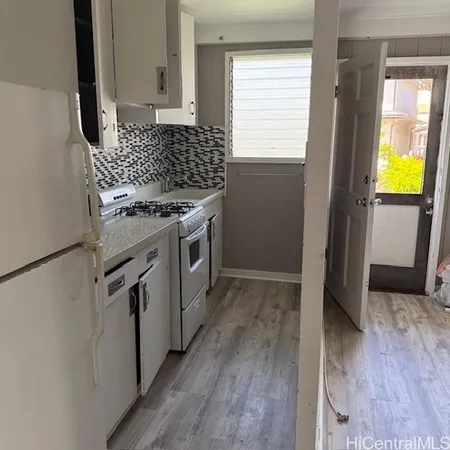 $1,425 | 1503 Emerson Street, Honolulu, HI 96813
