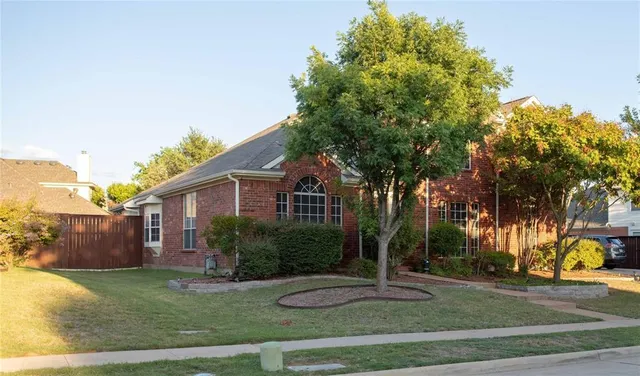 $2,850 | 136 Merideth Drive, Murphy, TX 75094