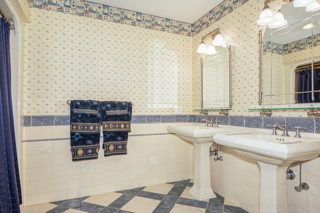 24 Coachman Ridge Road Shrewsbury, MA 01545 - Photo 21 of 30 Gallery Image 21