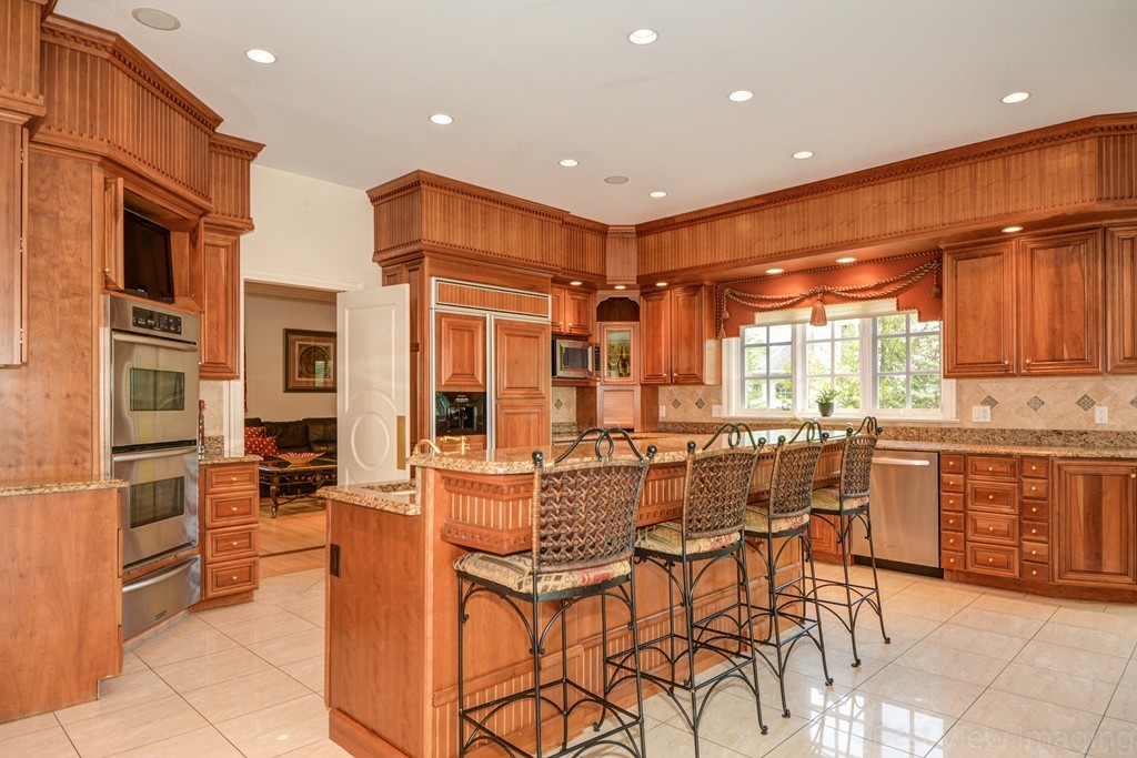 24 Coachman Ridge Road Shrewsbury, MA 01545 - Photo 8 of 30 Gallery Image 8