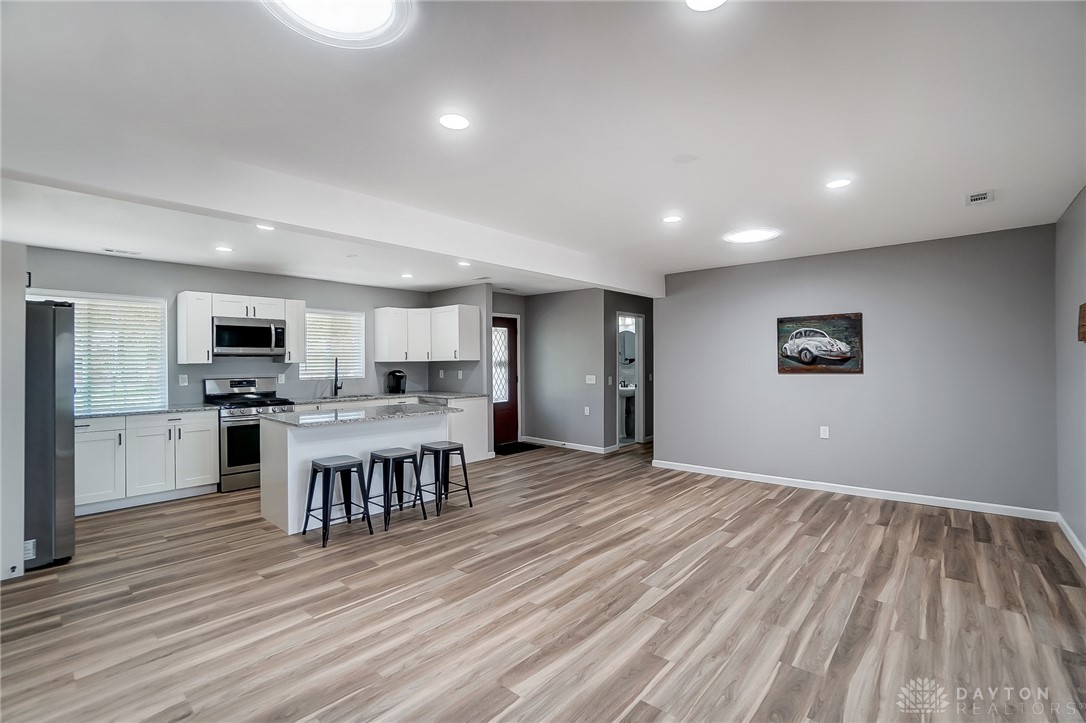 4262 Maxlin Road Dayton, OH 45429 - Photo 7 of 36 Gallery Image 7