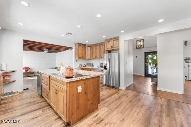 $619,900 | 4258 West Ave K8, Lancaster, CA 93536