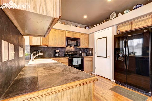 4695 Fencer Road Colorado Springs, CO 80911 - Photo 10 of 35