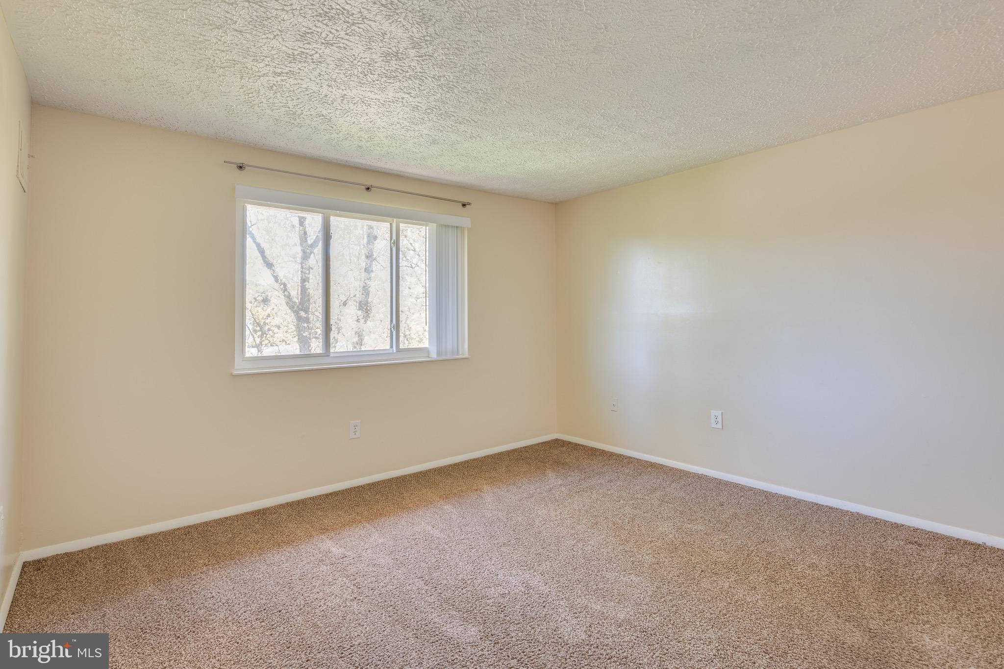 19509 Gunners Branch Road, Unit 633 Germantown, MD 20876 - Photo 20 of 32 Primary bedroom