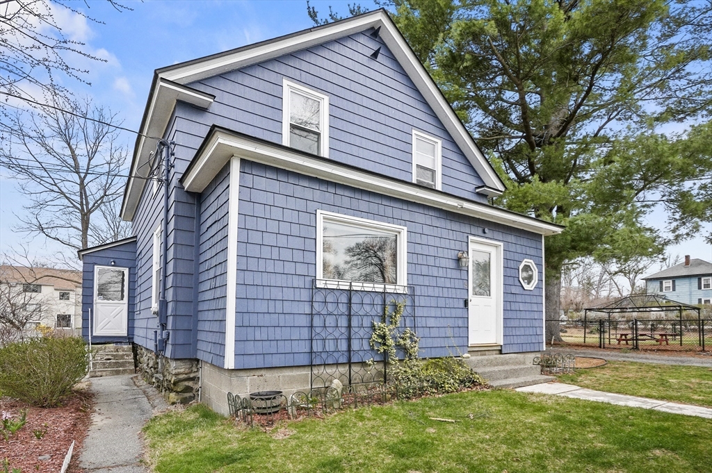 5 Rural Street Worcester, MA 01604 - Photo 18 of 21 Gallery Image 18