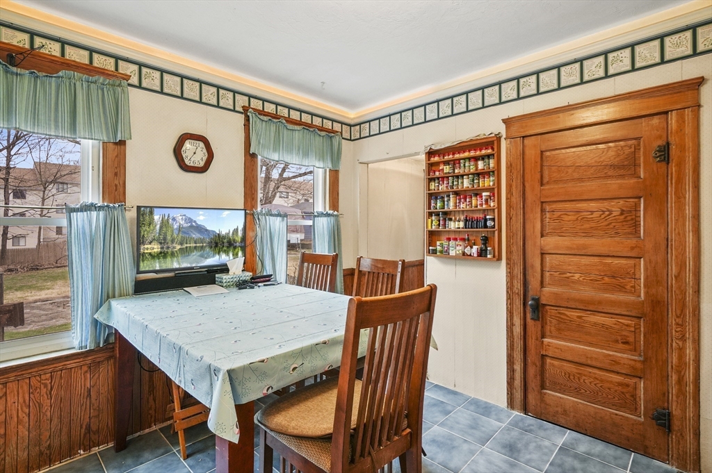 5 Rural Street Worcester, MA 01604 - Photo 9 of 21 Gallery Image 9