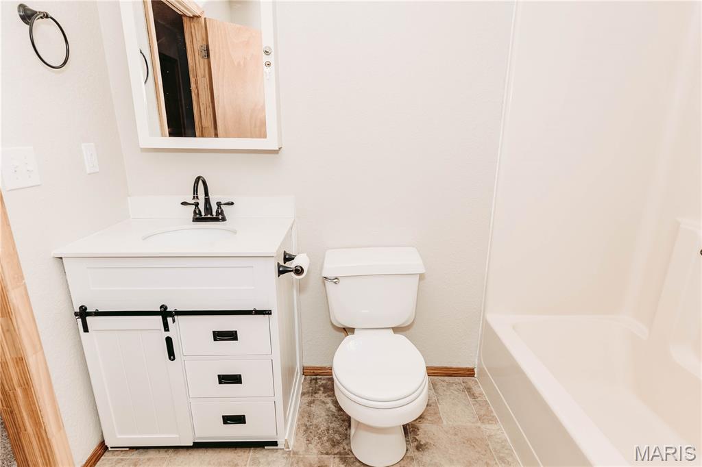 14580 Conway Road Dixon, MO 65459 - Photo 28 of 40