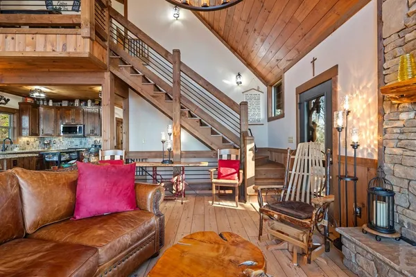 $899,000 | 729 Wilderness Creek Way, Murphy, NC 28906