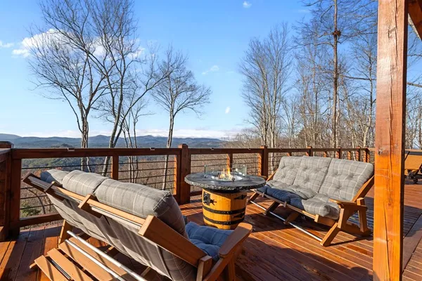 $899,000 | 729 Wilderness Creek Way, Murphy, NC 28906