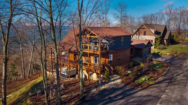 $899,000 | 729 Wilderness Creek Way, Murphy, NC 28906