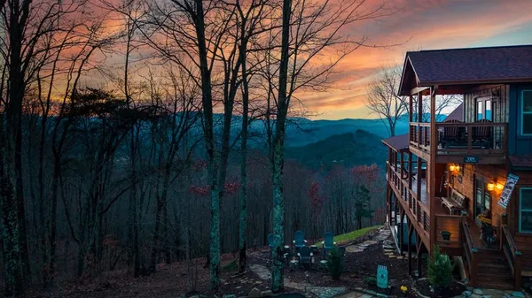 $899,000 | 729 Wilderness Creek Way, Murphy, NC 28906