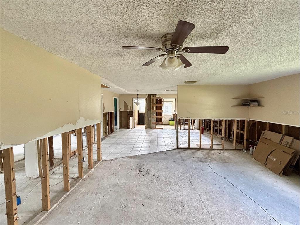 14318 Guava Street Hudson, FL 34667 - Photo 6 of 36