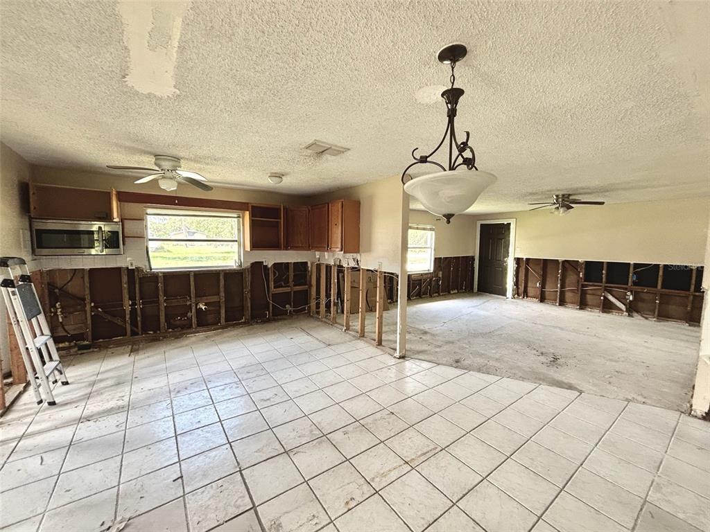 14318 Guava Street Hudson, FL 34667 - Photo 10 of 36