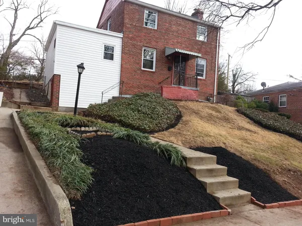 $2,700 | 2303 Cheverly Avenue, Landover, MD 20785
