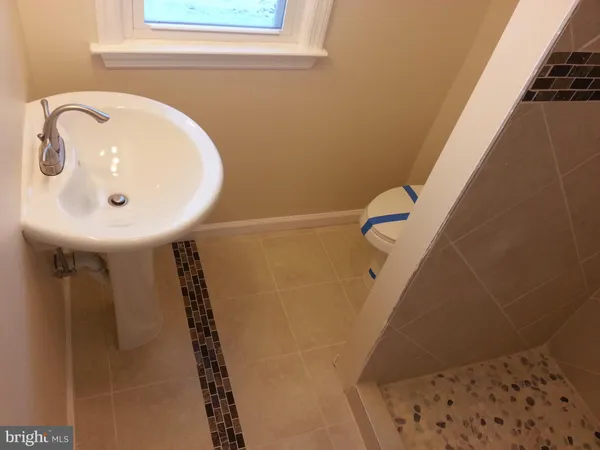 $2,700 | 2303 Cheverly Avenue, Landover, MD 20785