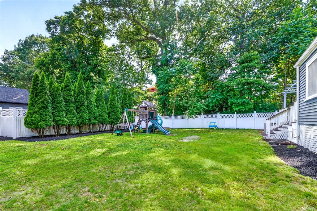 46 Windsor Road Stoneham, MA 02180 - Photo 31 of 42