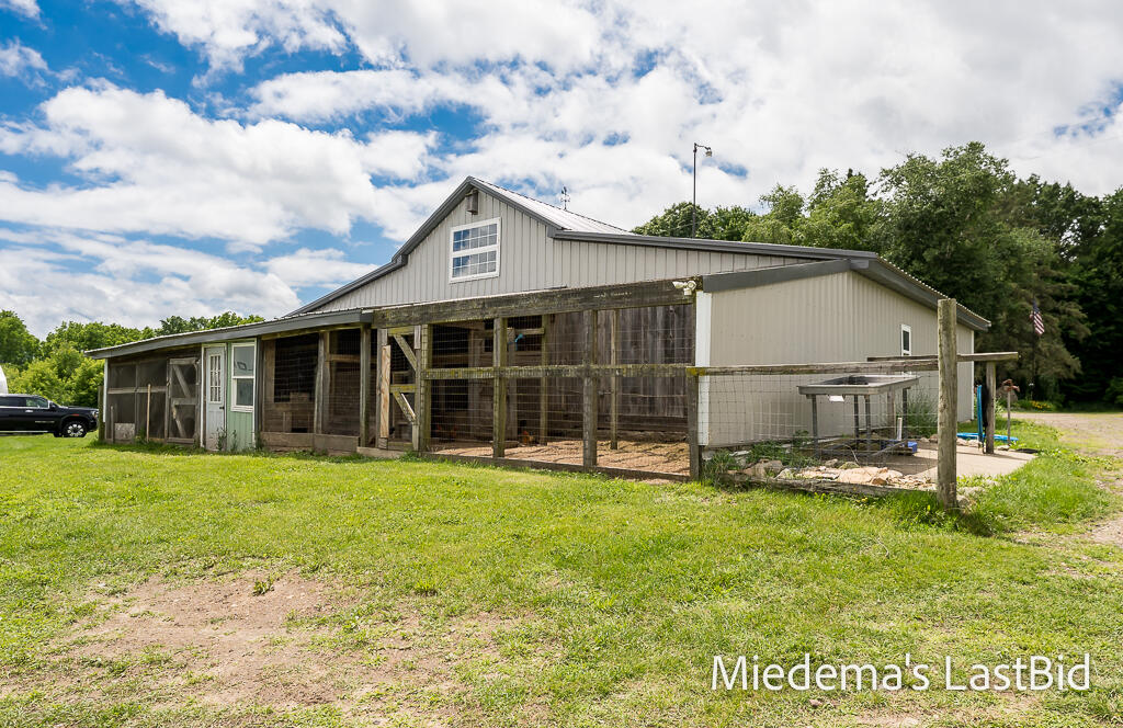 12915 Cassidy Road Bellevue, MI 49021 - Photo 12 of 128 12915CassidyRd-13LoRes