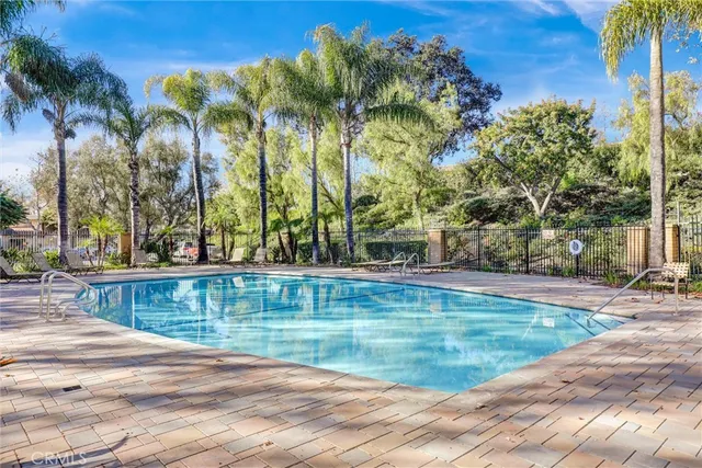 $649,900 | 26284 Via Roble, Mission Viejo, CA 92691