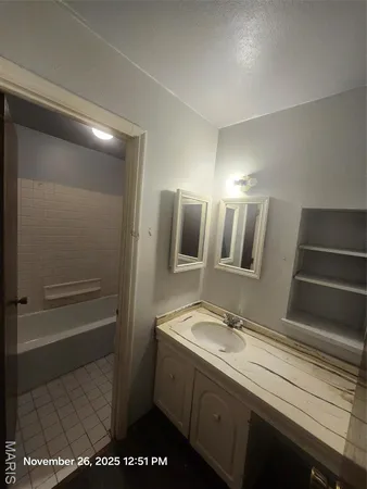 $160,000 | 11630 New Halls Ferry Road, Florissant, MO 63033