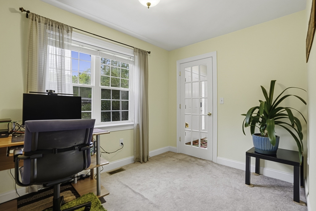 378 Moon Hill Road Northbridge, MA 01534 - Photo 15 of 38