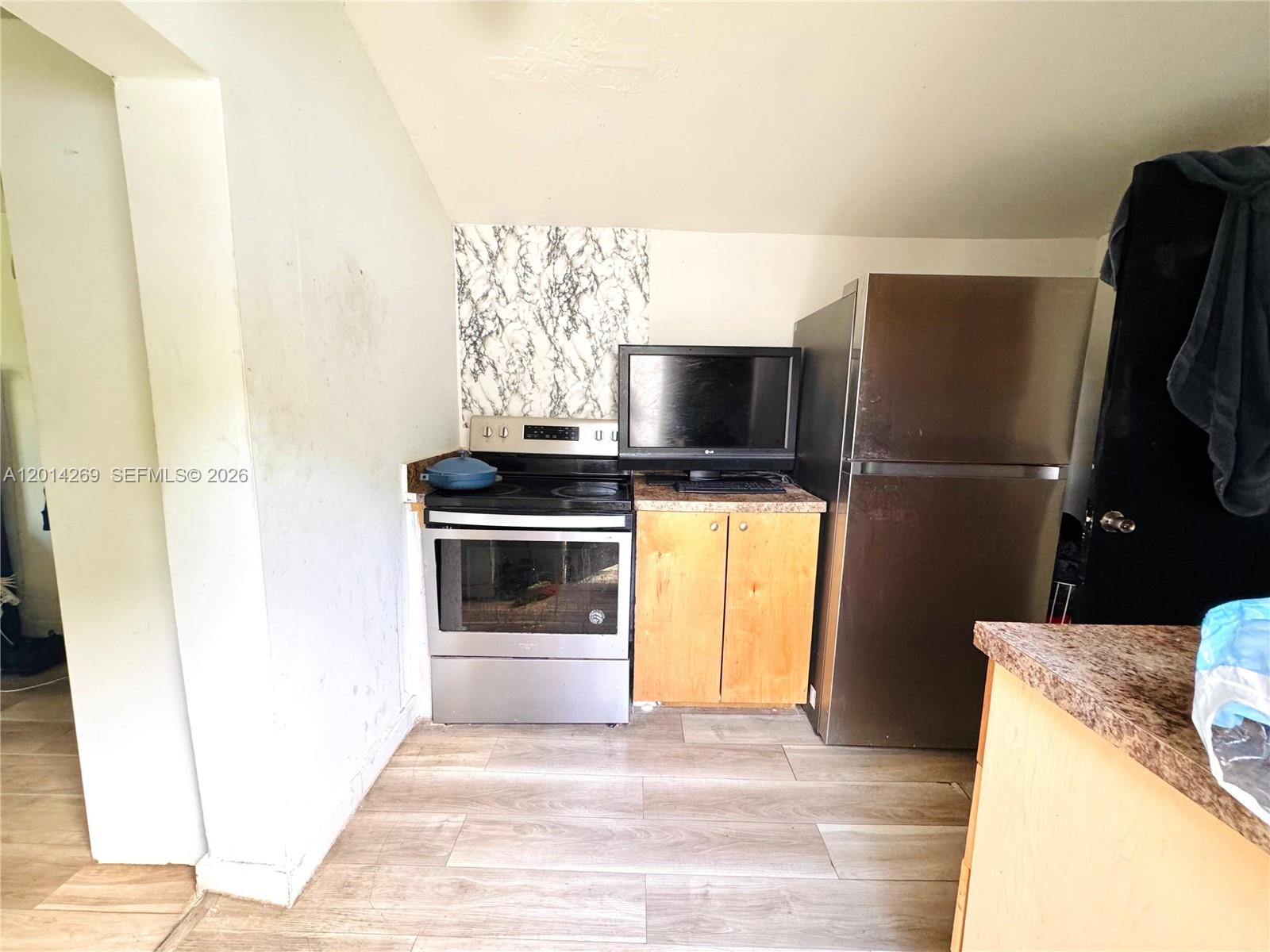 1484 Northwest 60th Street Miami, FL 33142 - Photo 15 of 28