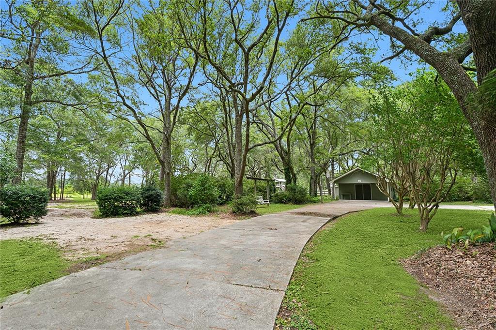 21435 Pat Obrien Road Covington, LA 70435 - Photo 4 of 31