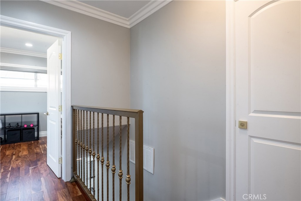 5339 East Greenmeadow Road Long Beach, CA 90808 - Photo 11 of 39