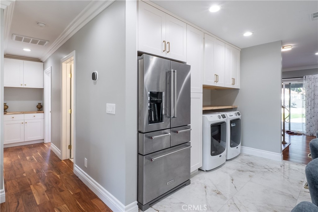 5339 East Greenmeadow Road Long Beach, CA 90808 - Photo 15 of 39