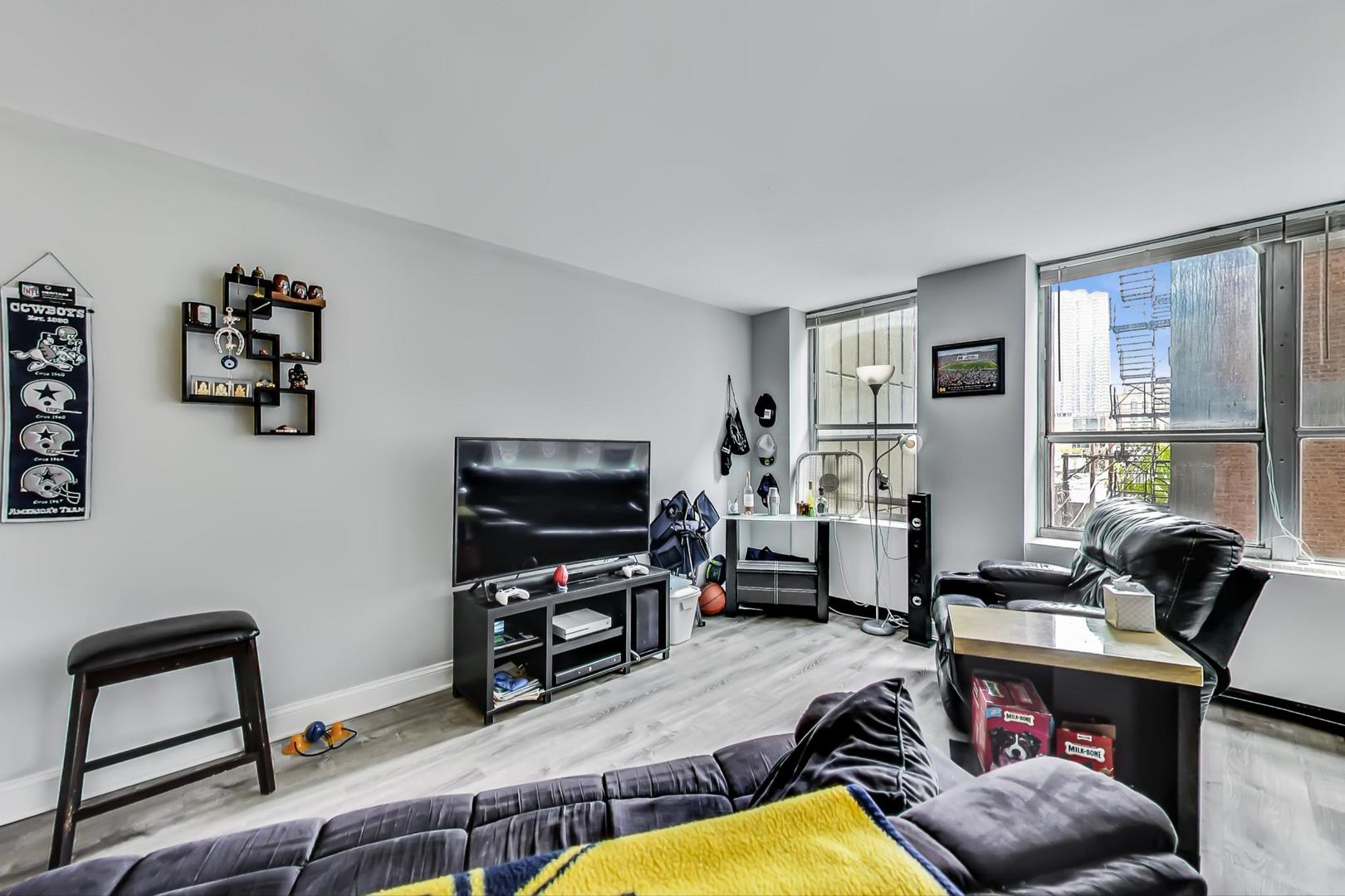 655 West Irving Park Road, Unit 311 Chicago, IL 60613 - Photo 11 of 27