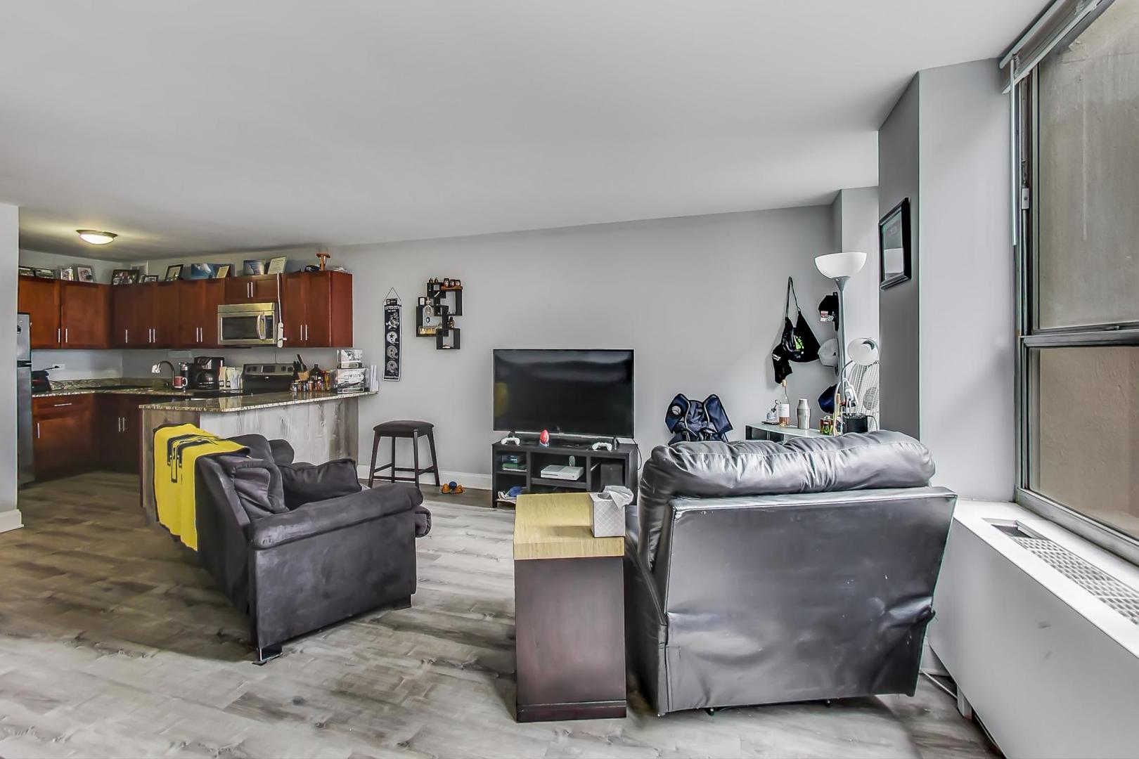 655 West Irving Park Road, Unit 311 Chicago, IL 60613 - Photo 14 of 27