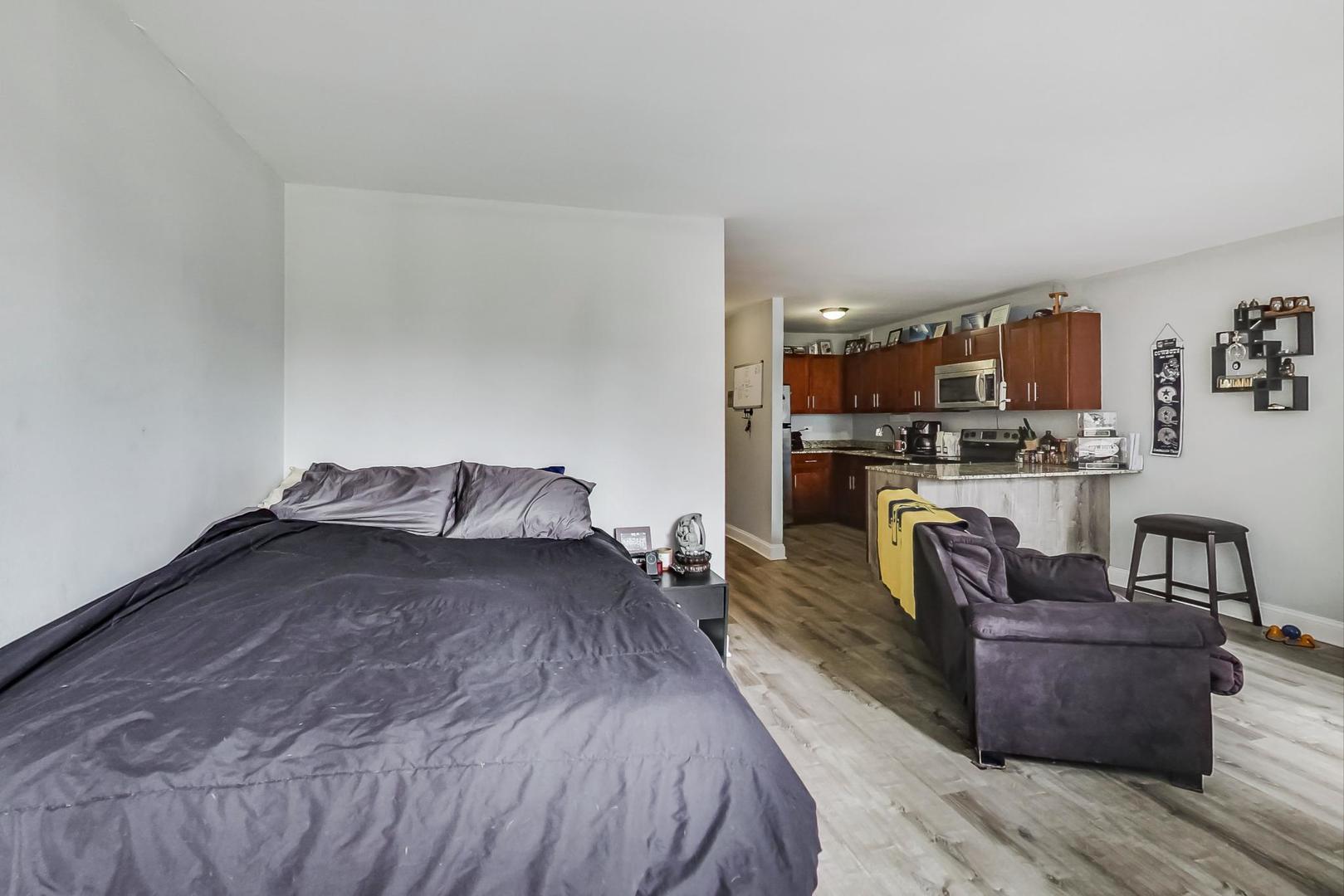 655 West Irving Park Road, Unit 311 Chicago, IL 60613 - Photo 15 of 27