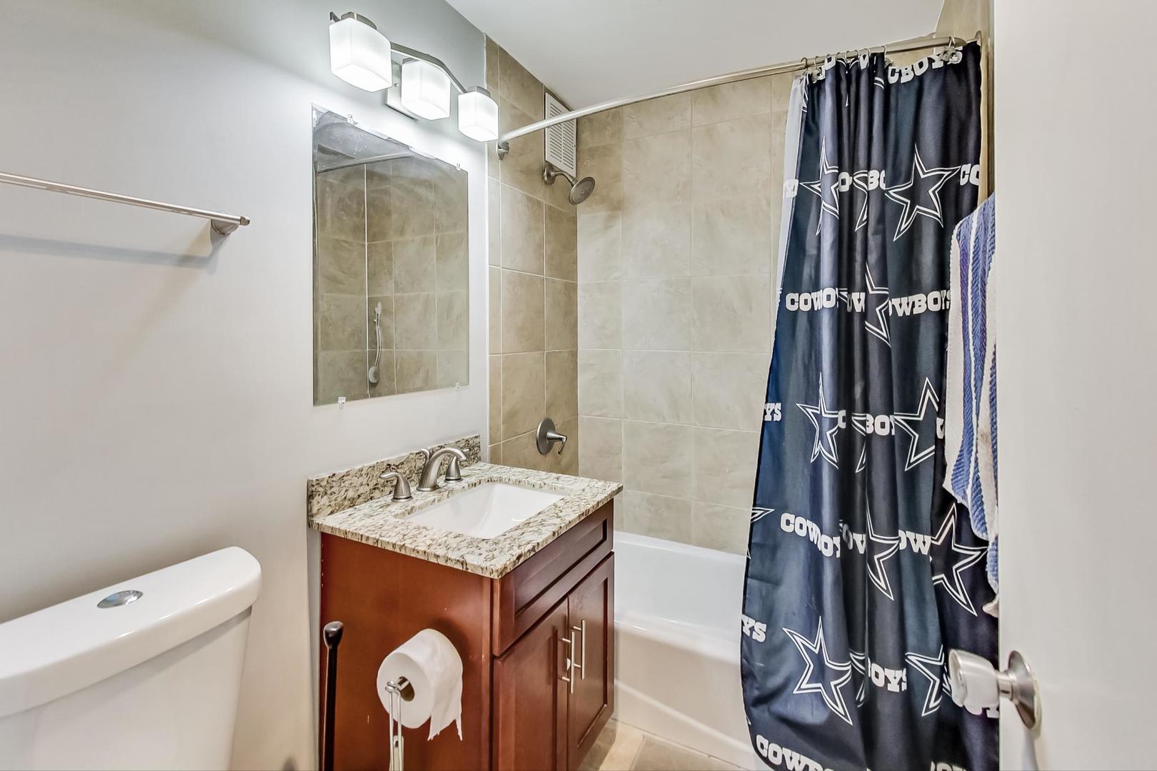 655 West Irving Park Road, Unit 311 Chicago, IL 60613 - Photo 18 of 27