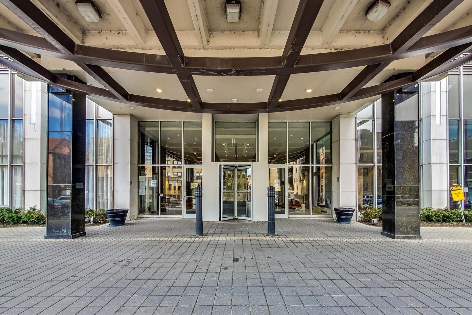 655 West Irving Park Road, Unit 311 Chicago, IL 60613 - Photo 4 of 27