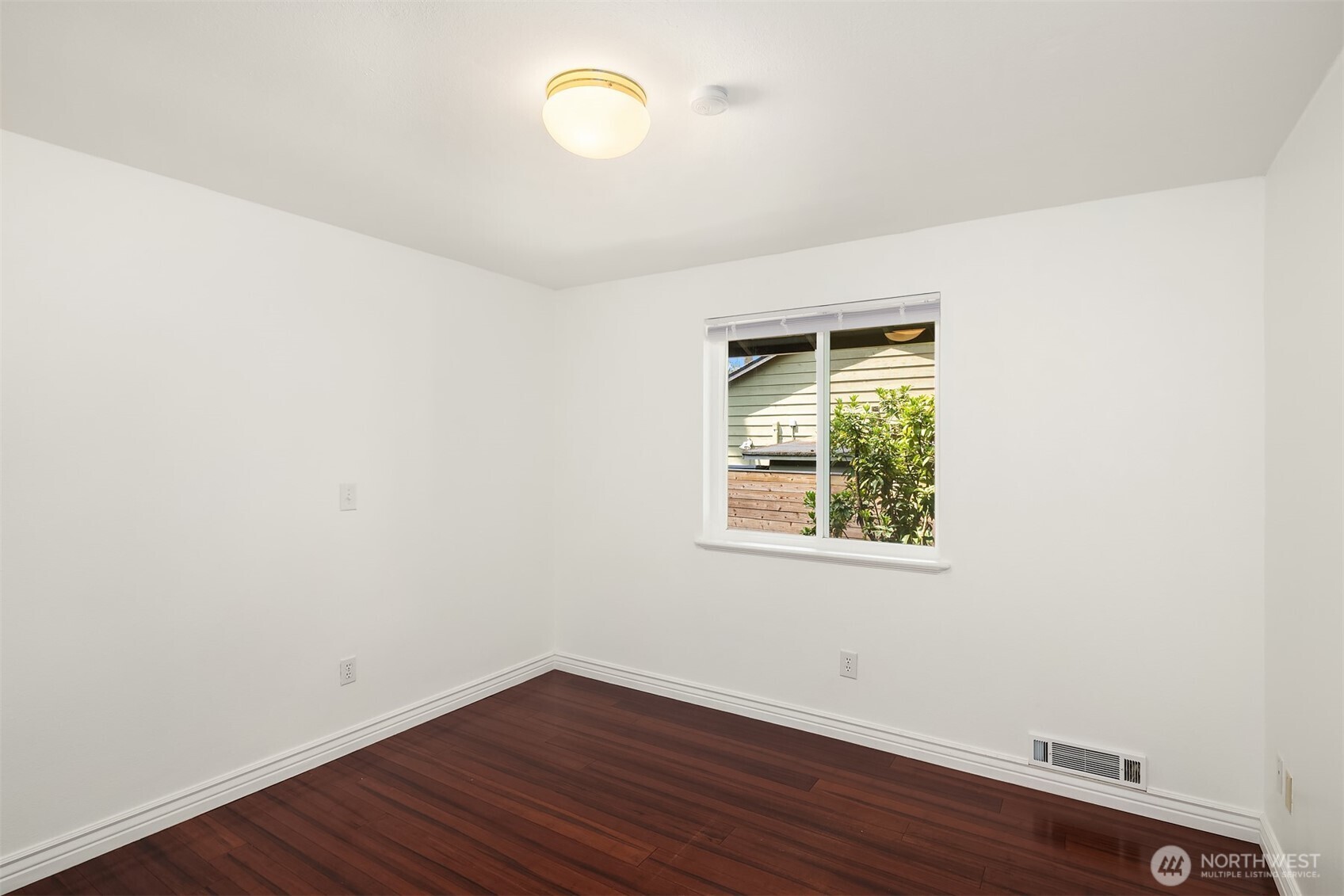 2705 Northeast 23rd Place Renton, WA 98056 - Photo 19 of 28 Gallery Image 19