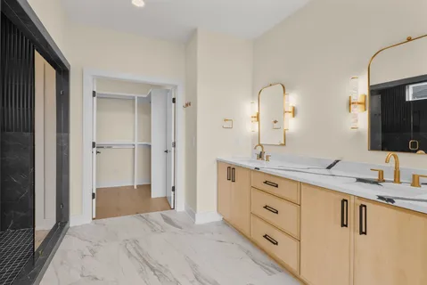 $899,000 | 2156 Summitt Avenue, Nashville, TN 37218