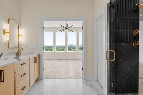 $899,000 | 2156 Summitt Avenue, Nashville, TN 37218