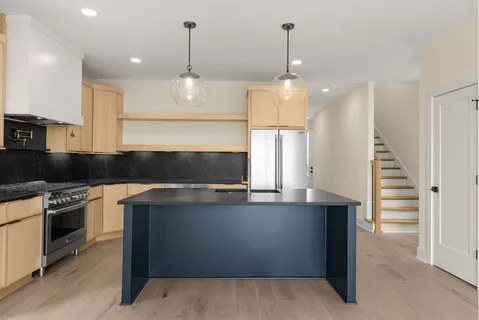 $899,000 | 2156 Summitt Avenue, Nashville, TN 37218