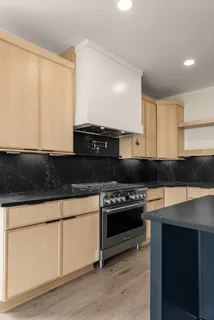 $899,000 | 2156 Summitt Avenue, Nashville, TN 37218
