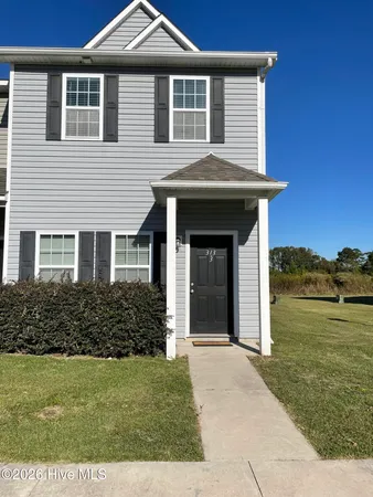 $1,395 | 313 Burley Drive, Unit 3, Hubert, NC 28539