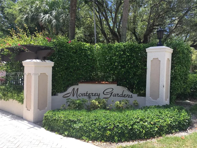$285,000 | 8609 Southwest 68th Court, Unit 2, Pinecrest, FL 33156