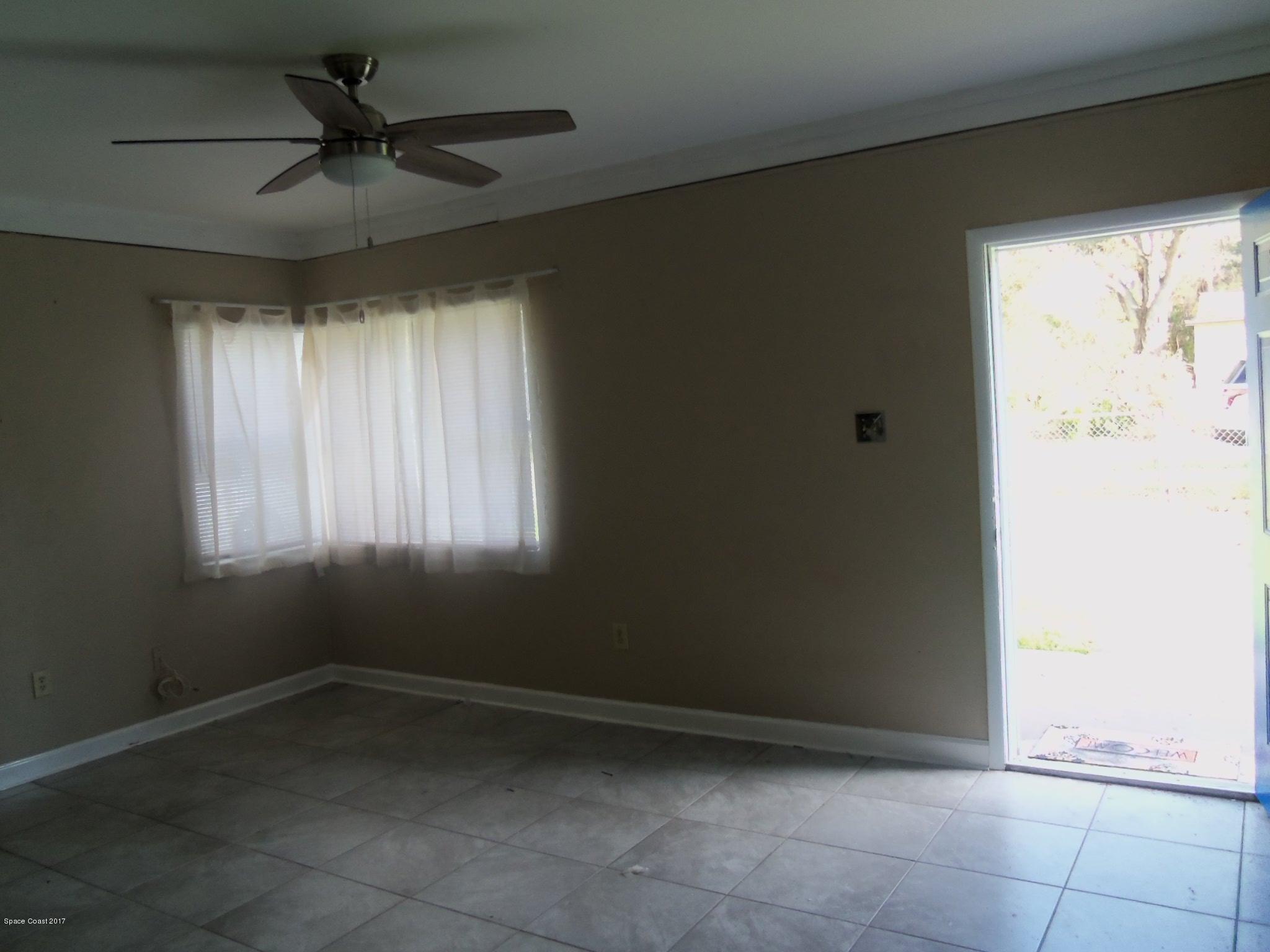 839 Avondale Road Rockledge, FL 32955 - Photo 4 of 18 Living room