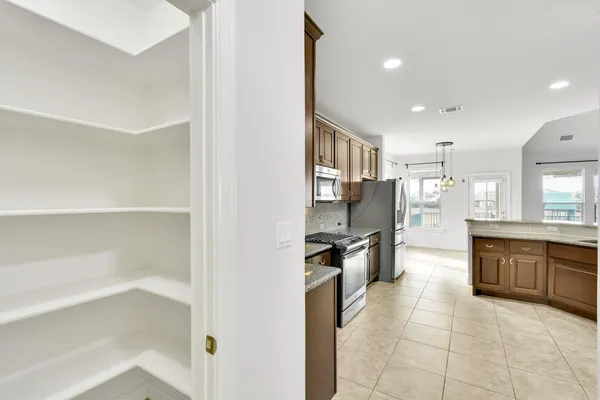 $2,450 | 6928 Donato Place, Round Rock, TX 78665