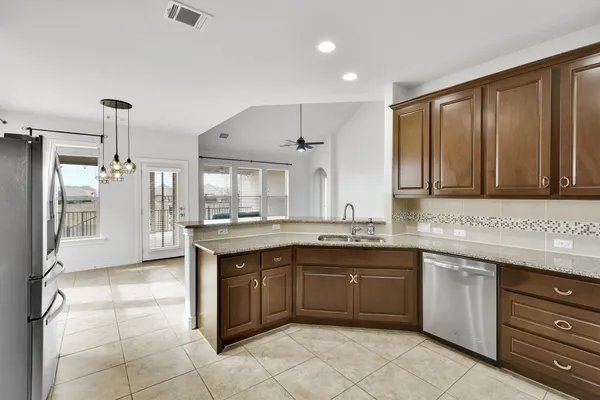 $2,450 | 6928 Donato Place, Round Rock, TX 78665