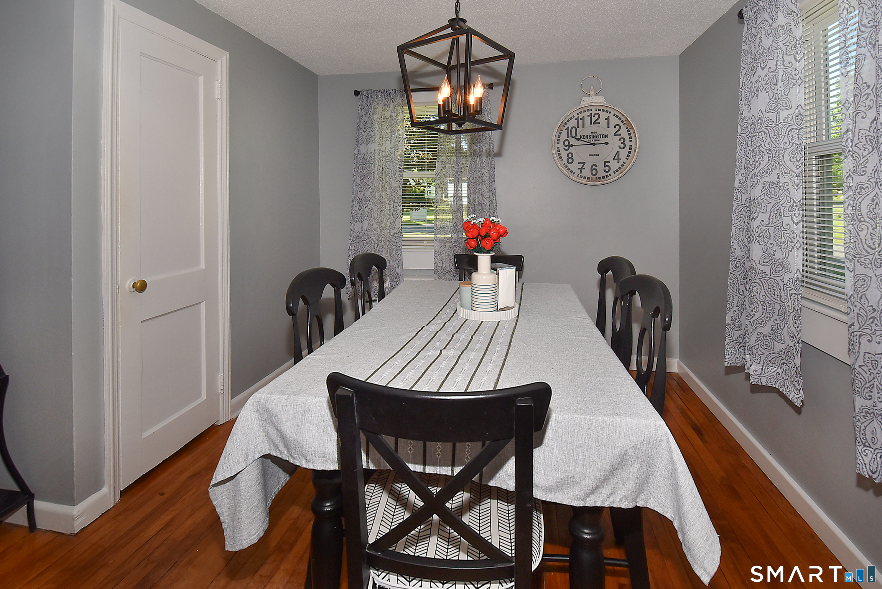 82 Rood Avenue Windsor, CT 06095 - Photo 10 of 29